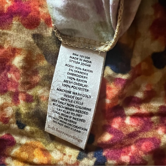 ⭐️BOGO FREE⭐️ SOFT SURROUNDINGS NWT Vibrant Floral Cape Maxi Dress - Picture 6 of 10